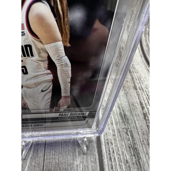 2024-25 Panini Instant NIL Paige Bueckers #49 Panini Instant 1st PR #/3607 CGC 9 - Picture 6 of 10